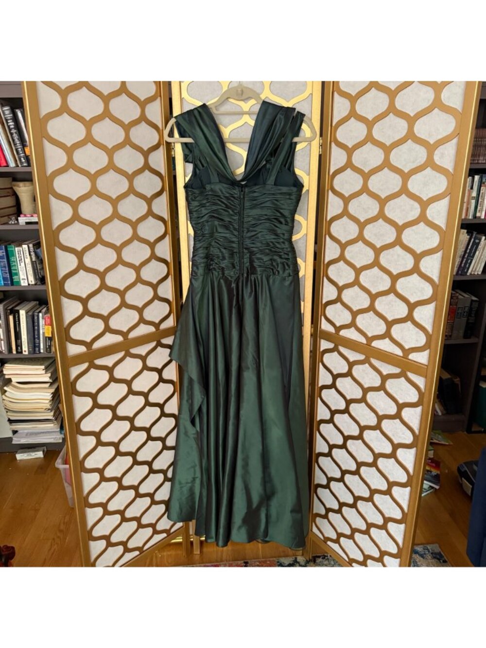 Rickie Freeman Teri Jon Size 6 Green Silk Sleeveless Pleated Ruched Maxi Gown - Picture 5 of 16